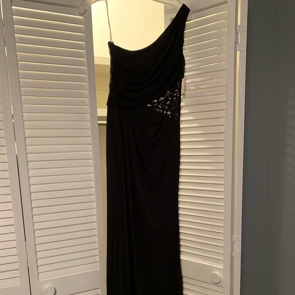 Black Bridesmaid Dress. One shoulder - Picture 1 of 2